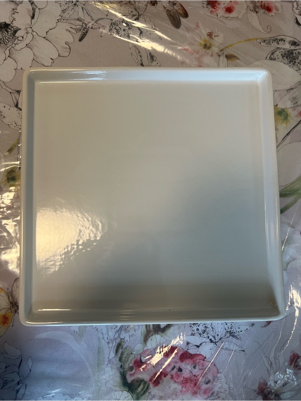 Macy's White Square Ceramic Dinner Plates